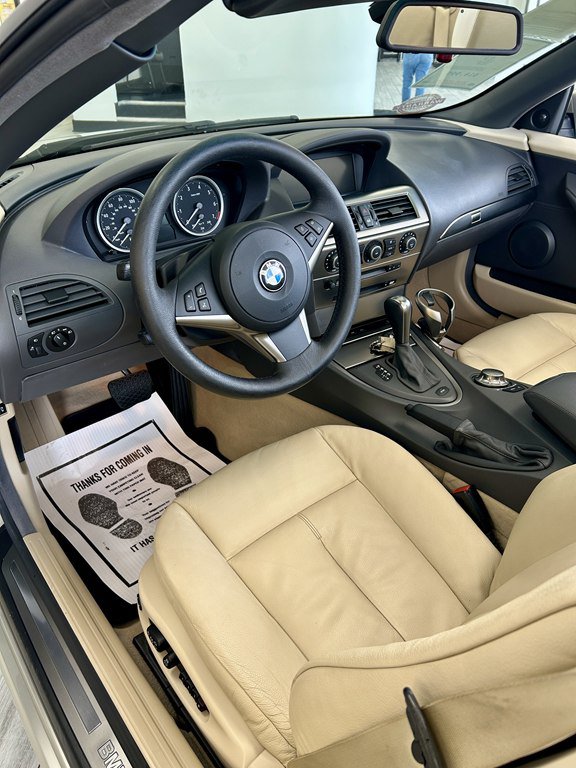 Used 2004 BMW 645Ci Convertible RWD image 12