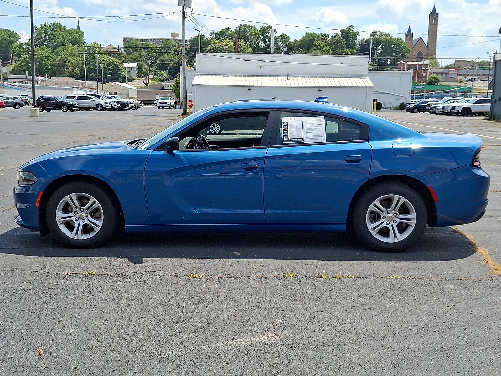 Used 2023 Dodge Charger SXT RWD image 5