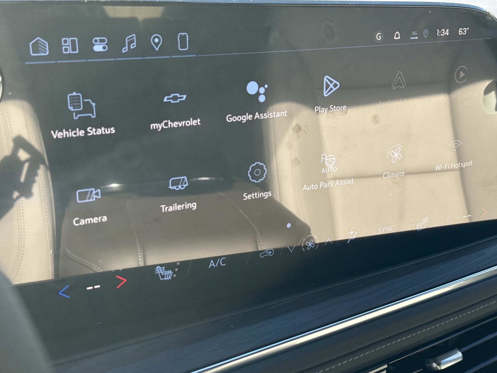 New 2026 Chevrolet Suburban LT w/ Comfort Package image 3