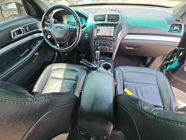 Used 2016 Ford Explorer XLT w/ Equipment Group 202A AWD/4WD image 22