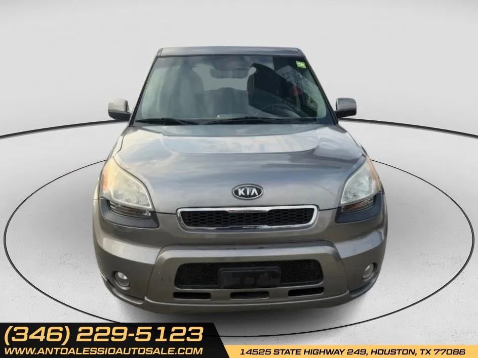 Used 2011 Kia Soul ! image 2