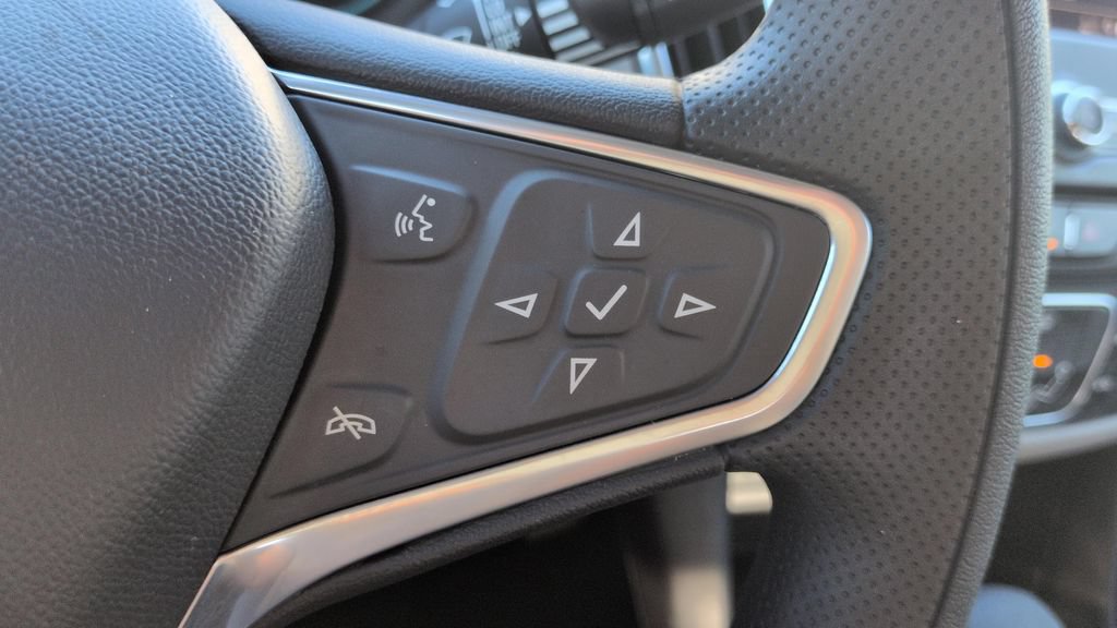 Used 2023 Chevrolet Equinox LS FWD image 19