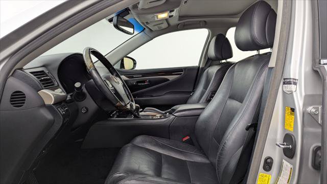 Used 2014 Lexus LS 460 w/ Comfort Package RWD image 14