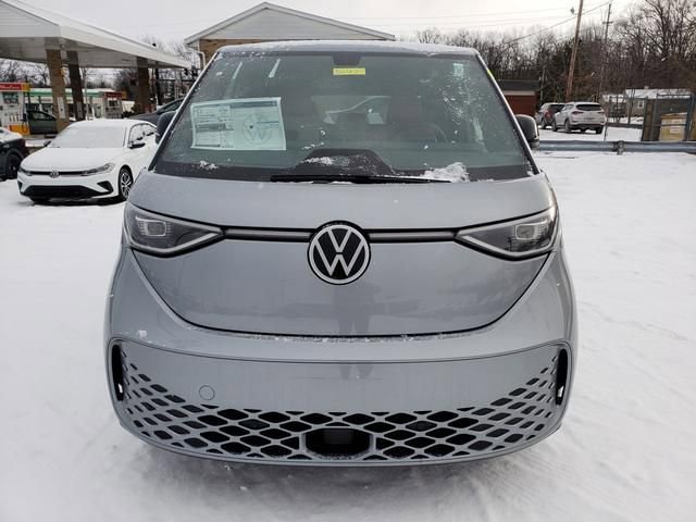 New 2025 Volkswagen ID. Buzz Pro S RWD image 5