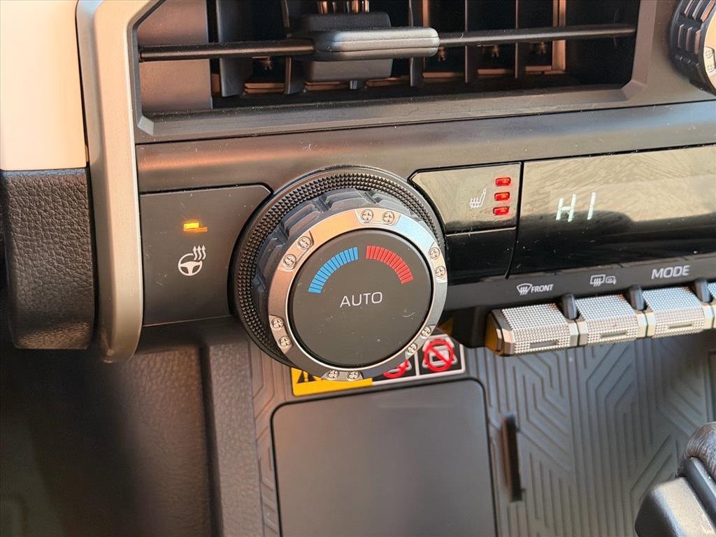 Used 2024 Toyota Tacoma TRD Off-Road w/ TRD Off Road Upgrade Package image 20