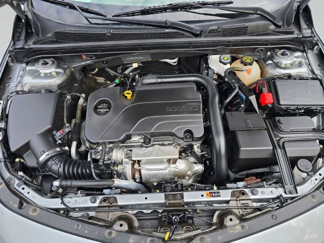 Used 2024 Chevrolet Malibu LT FWD image 35