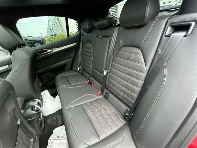 New 2025 Alfa Romeo Stelvio Sprint image 13