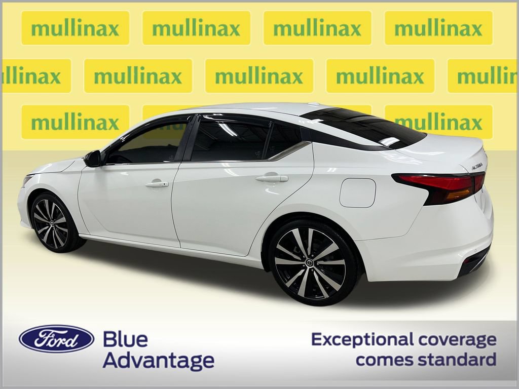 Used 2022 Nissan Altima 2.5 SR FWD image 11