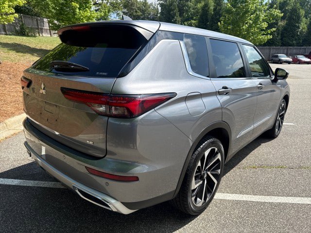 Used 2022 Mitsubishi Outlander SE AWD/4WD image 7