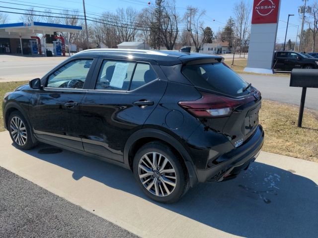 Certified 2024 Nissan Kicks SV image 7