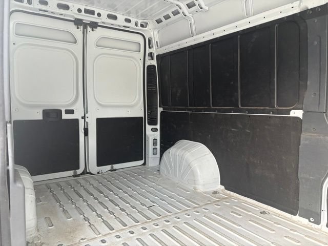 Used 2026 RAM ProMaster 2500 w/ Convenience Group FWD image 17