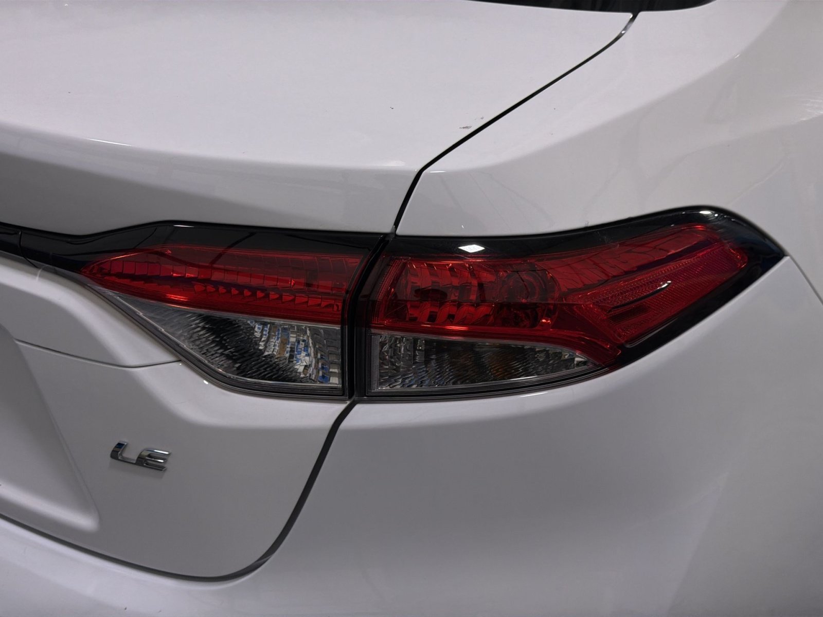 Used 2025 Toyota Corolla LE FWD image 16