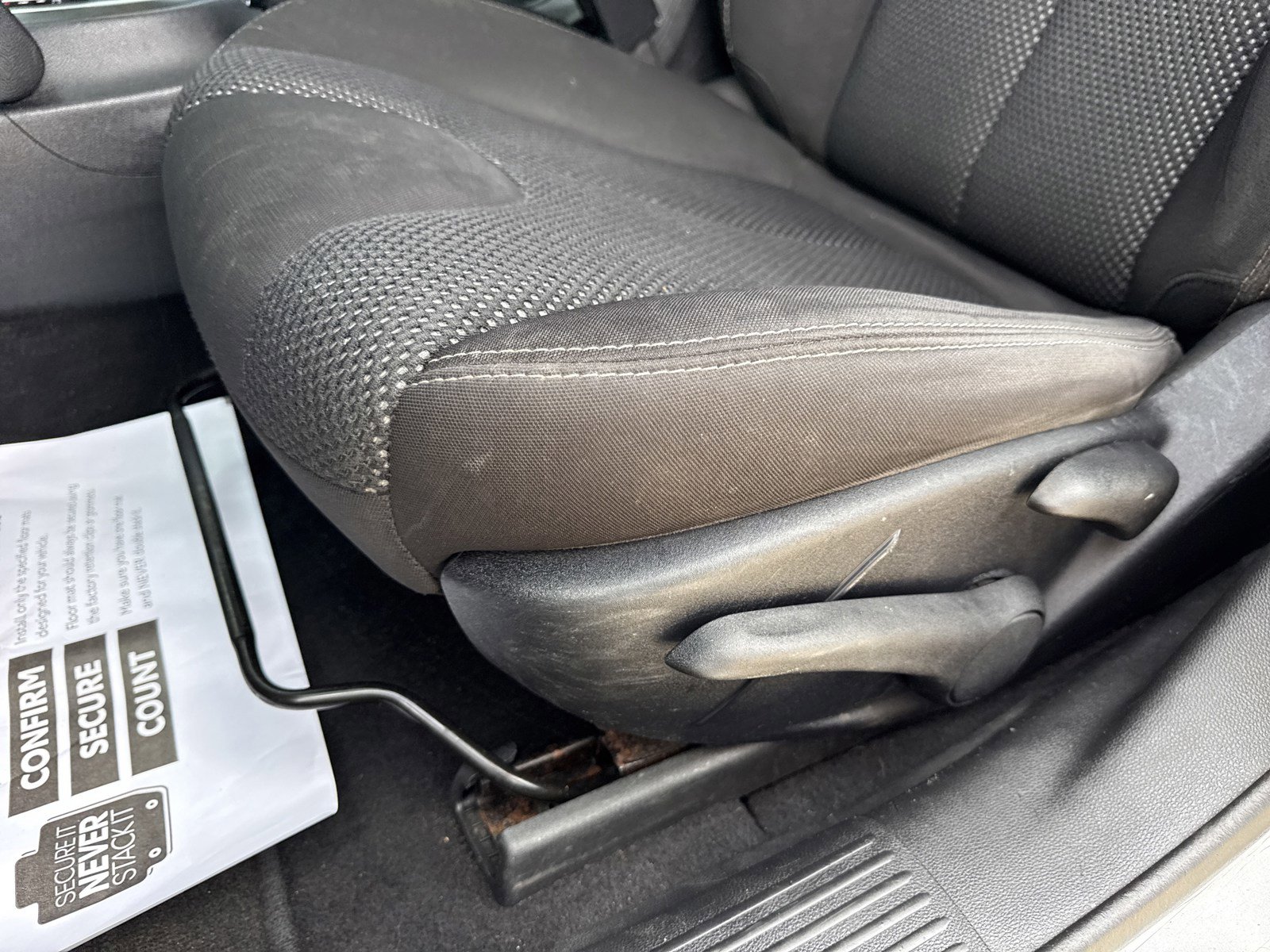 Used 2015 Dodge Dart SXT FWD image 12