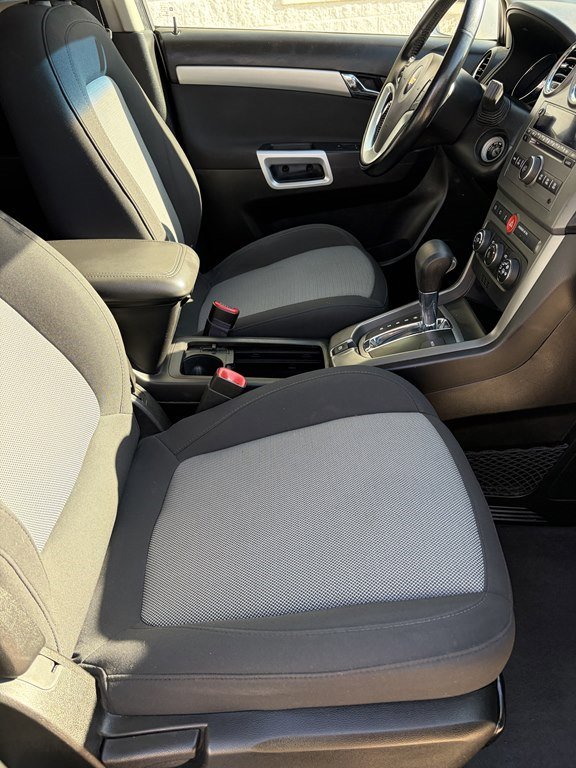 Used 2012 Chevrolet Captiva Sport LS image 16