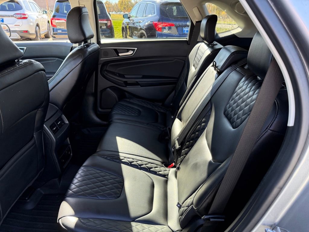 Used 2023 Ford Edge Titanium image 14