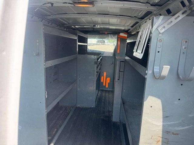 Used 2013 Chevrolet Express 2500 RWD image 9