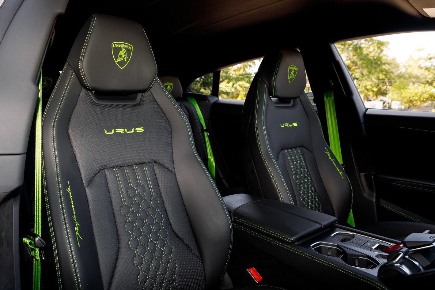 Used 2023 Lamborghini Urus Performante AWD/4WD image 77