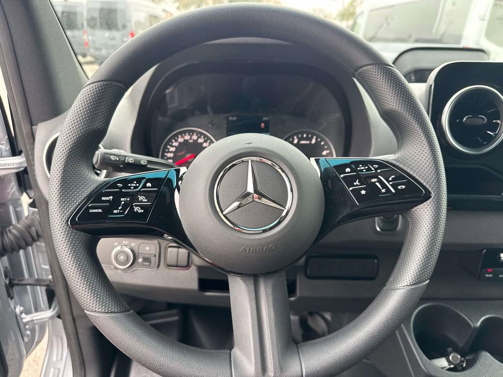 New 2025 Mercedes-Benz Sprinter 2500 image 10