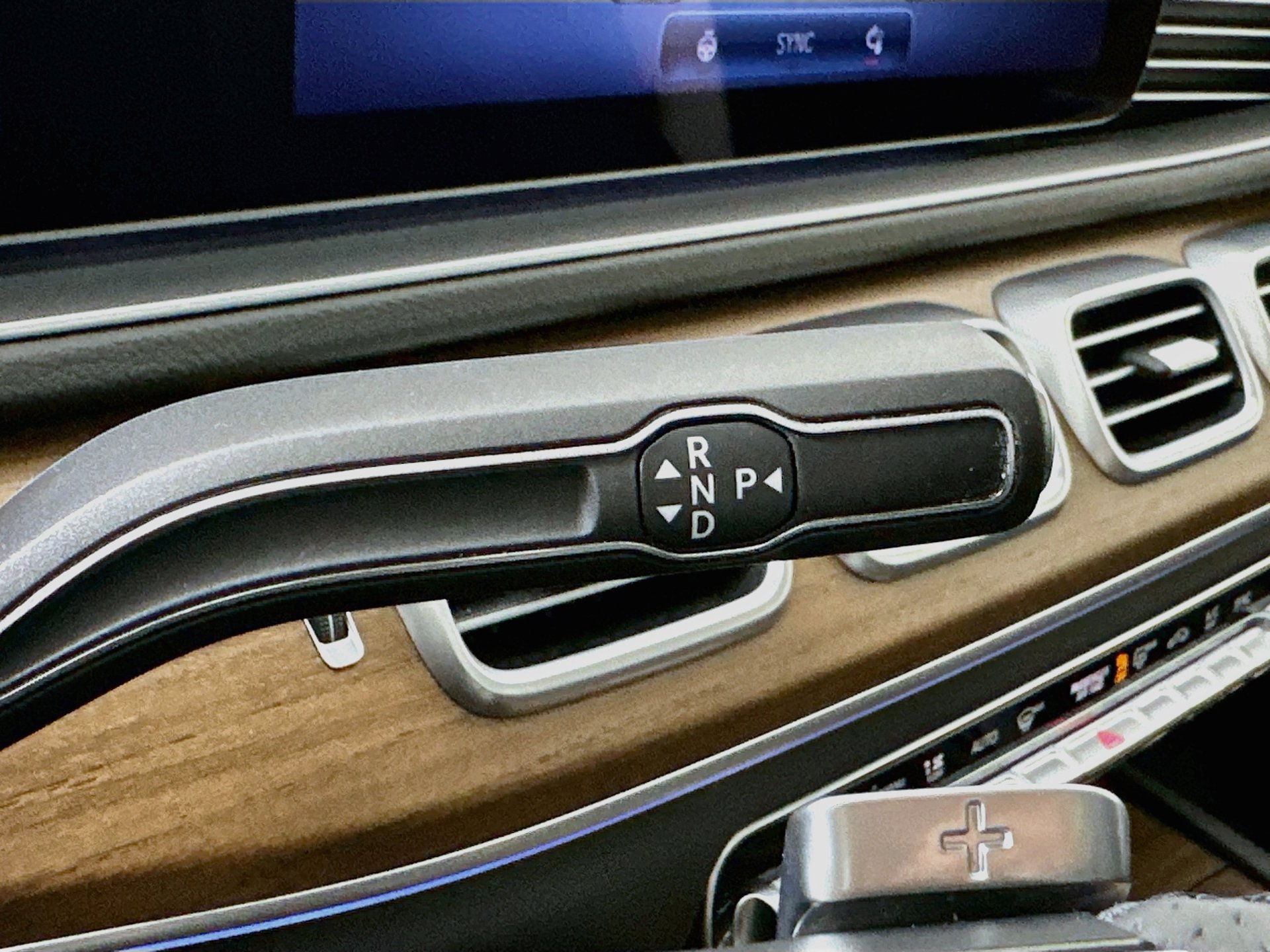 Certified 2024 Mercedes-Benz GLS 450 4MATIC image 18