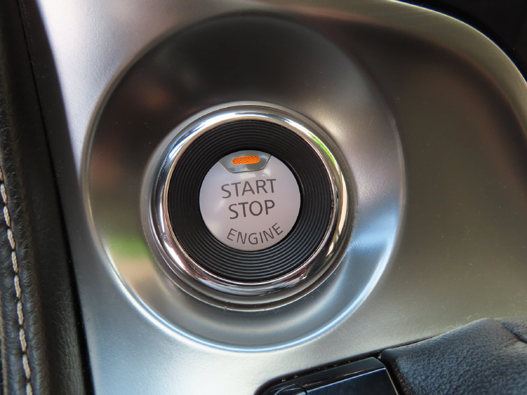 Used 2023 Nissan Maxima SL FWD image 16