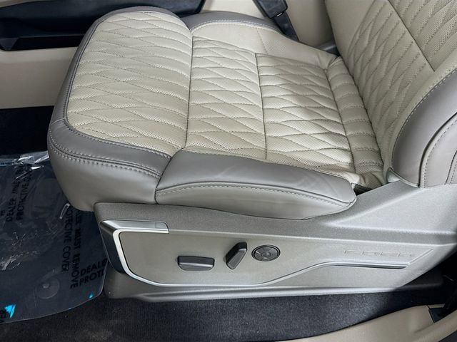 New 2026 Ford F450 Platinum w/ Platinum Plus Package image 20