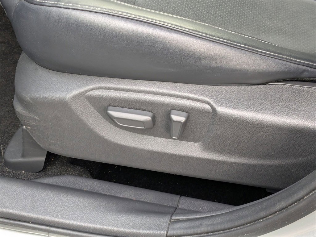 Used 2024 Mitsubishi Eclipse Cross SE image 16