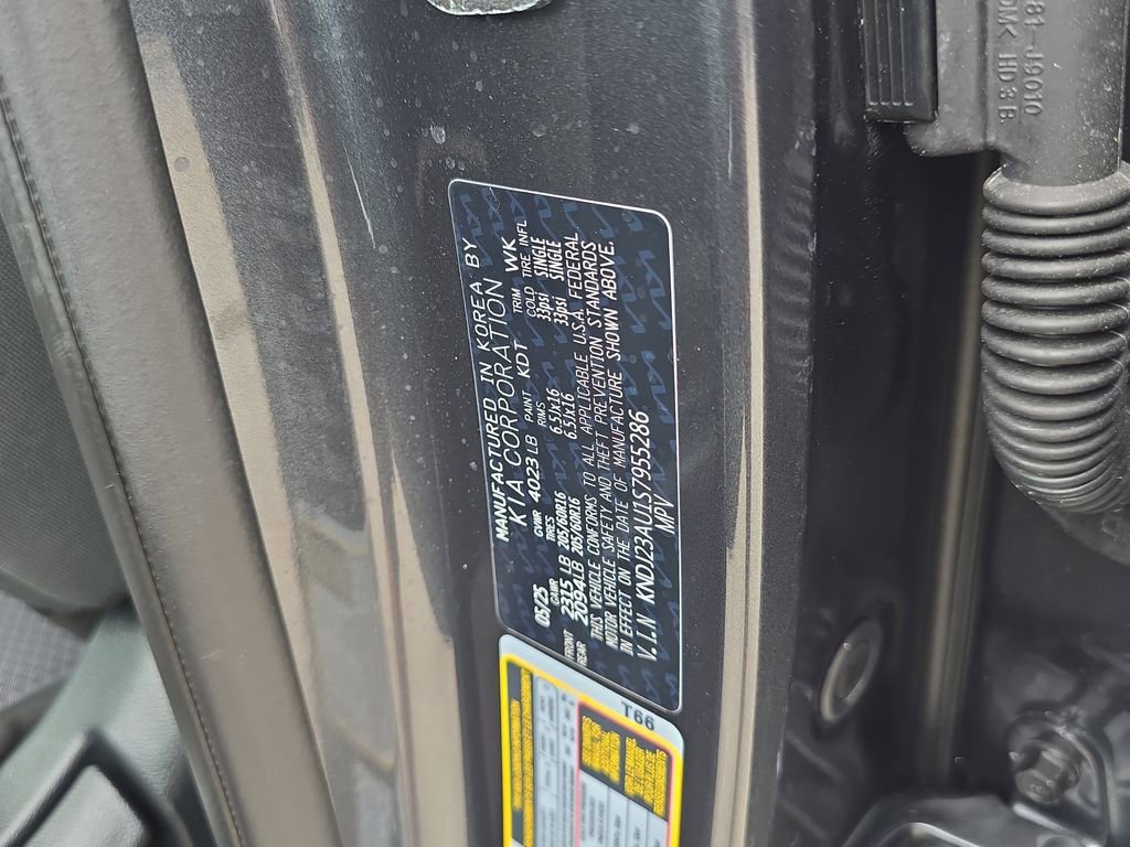 Certified 2025 Kia Soul LX image 31