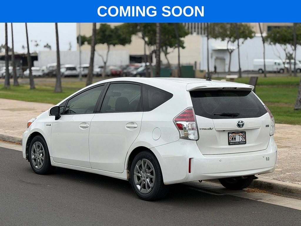 Used 2016 Toyota Prius V Five FWD image 3