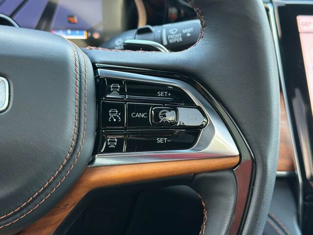 Used 2024 Jeep Grand Cherokee L Summit AWD/4WD image 67