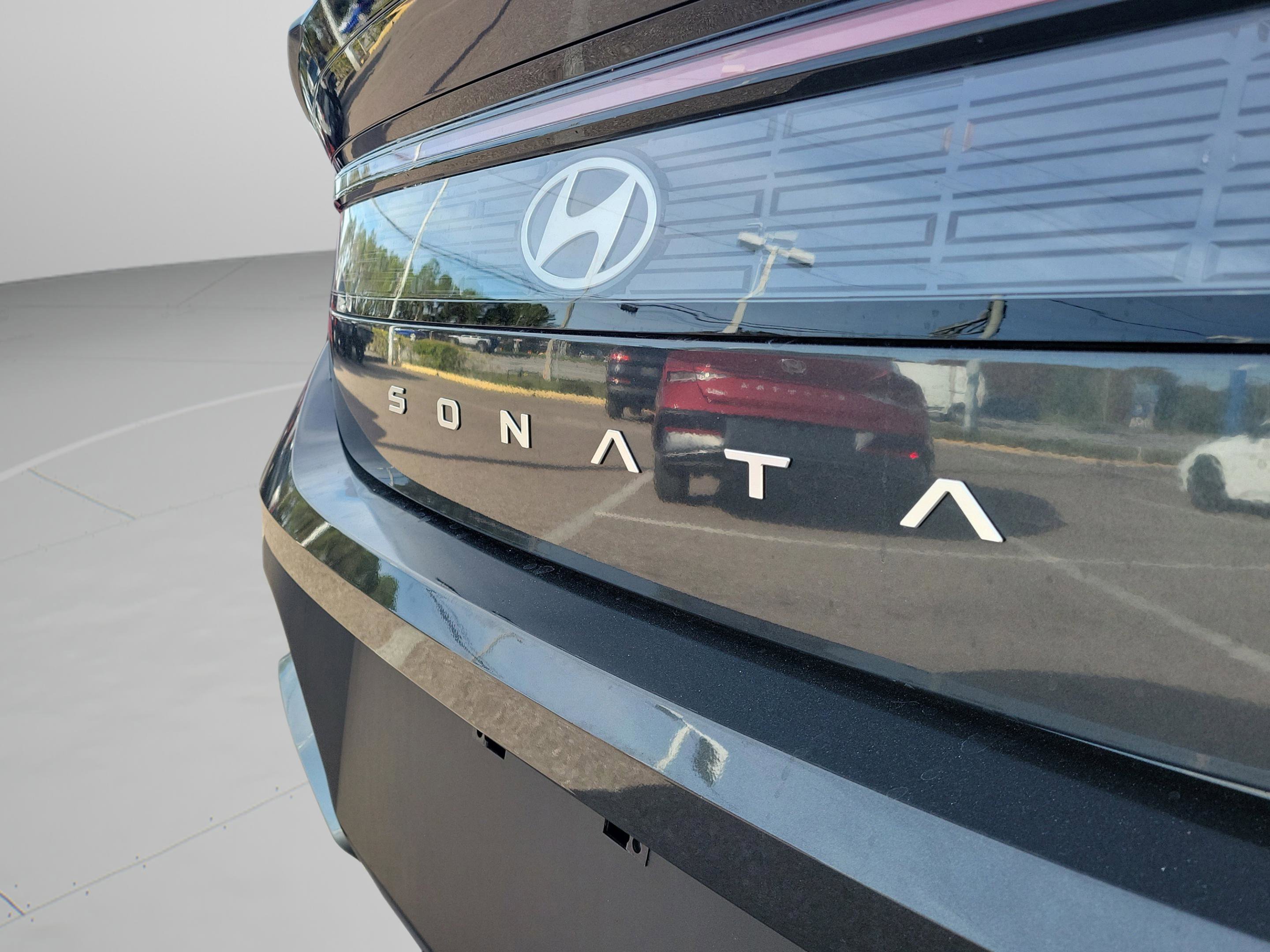 Used 2025 Hyundai Sonata SE image 6