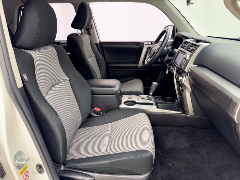 Used 2016 Toyota 4Runner SR5 RWD image 30