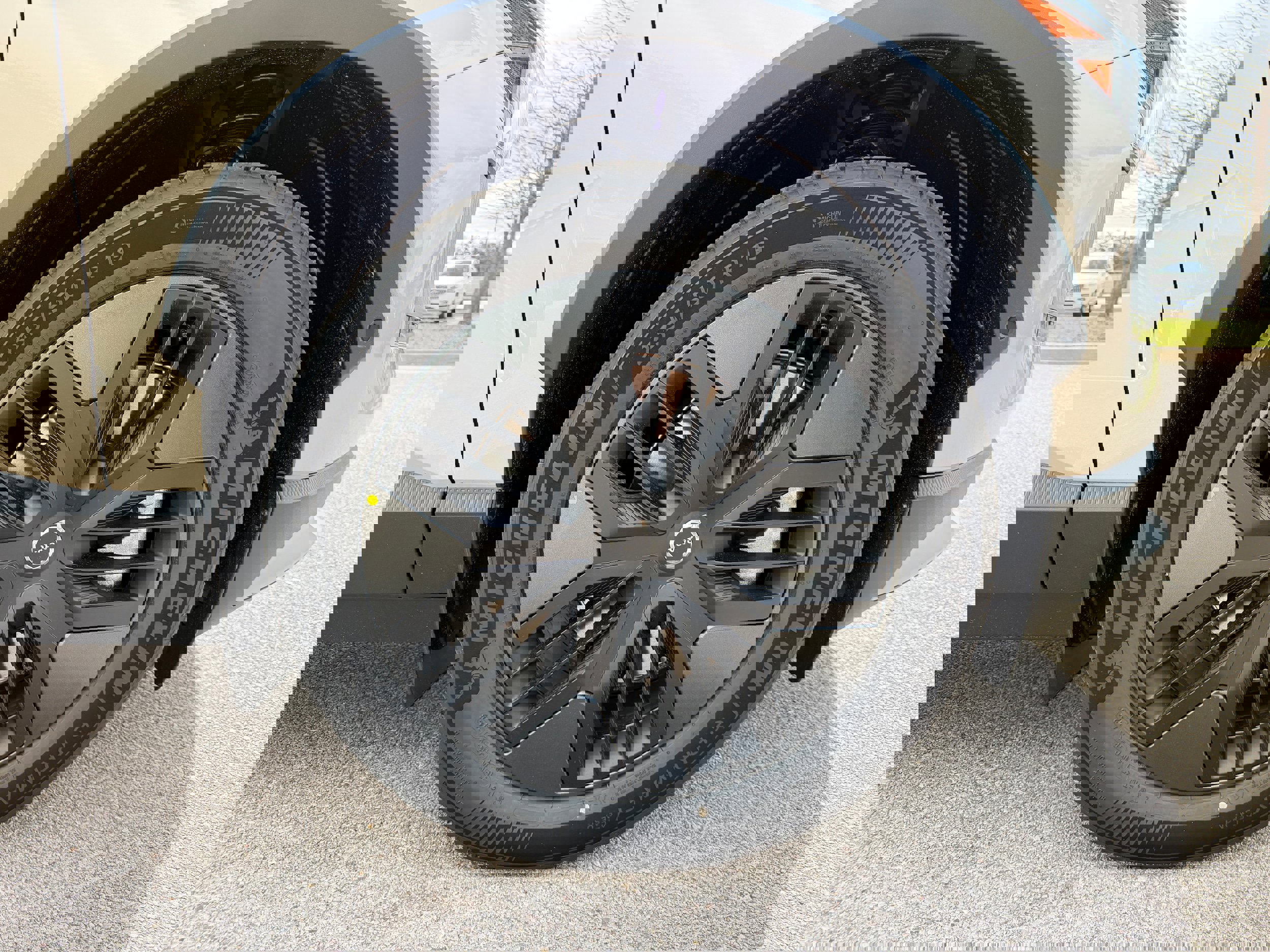 New 2026 Volvo EX30 Cross Country Ultra w/ Protection Package Premier image 7