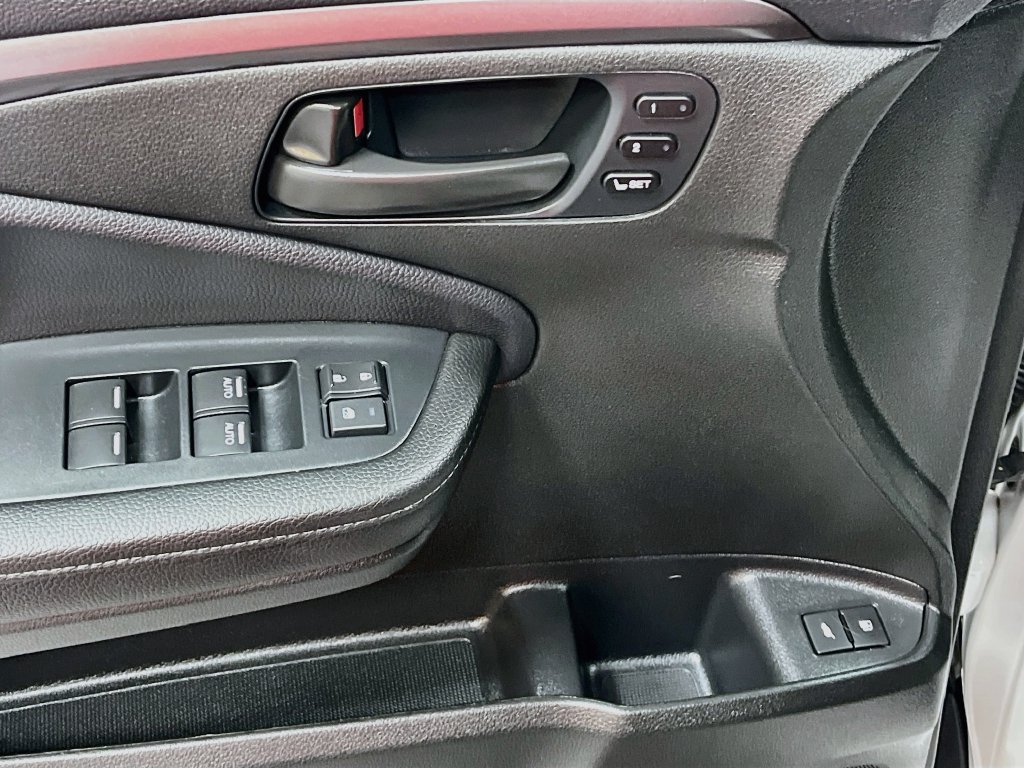 Used 2024 Honda Passport EX-L image 17