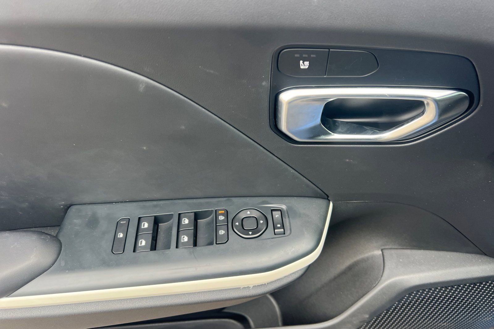 Used 2025 Kia K4 GT-Line image 8