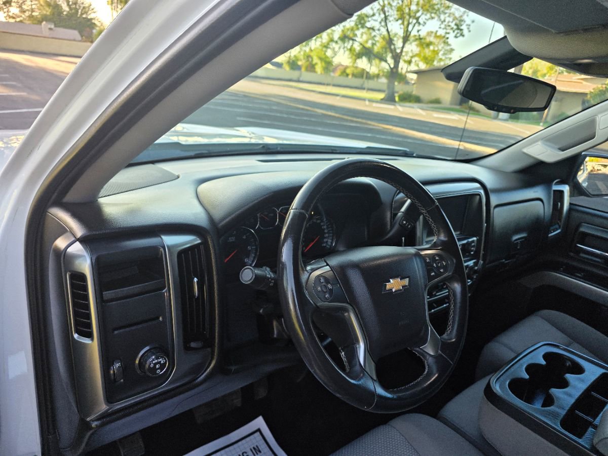 Used 2018 Chevrolet Silverado 1500 LT w/ LT Eassist Package image 22
