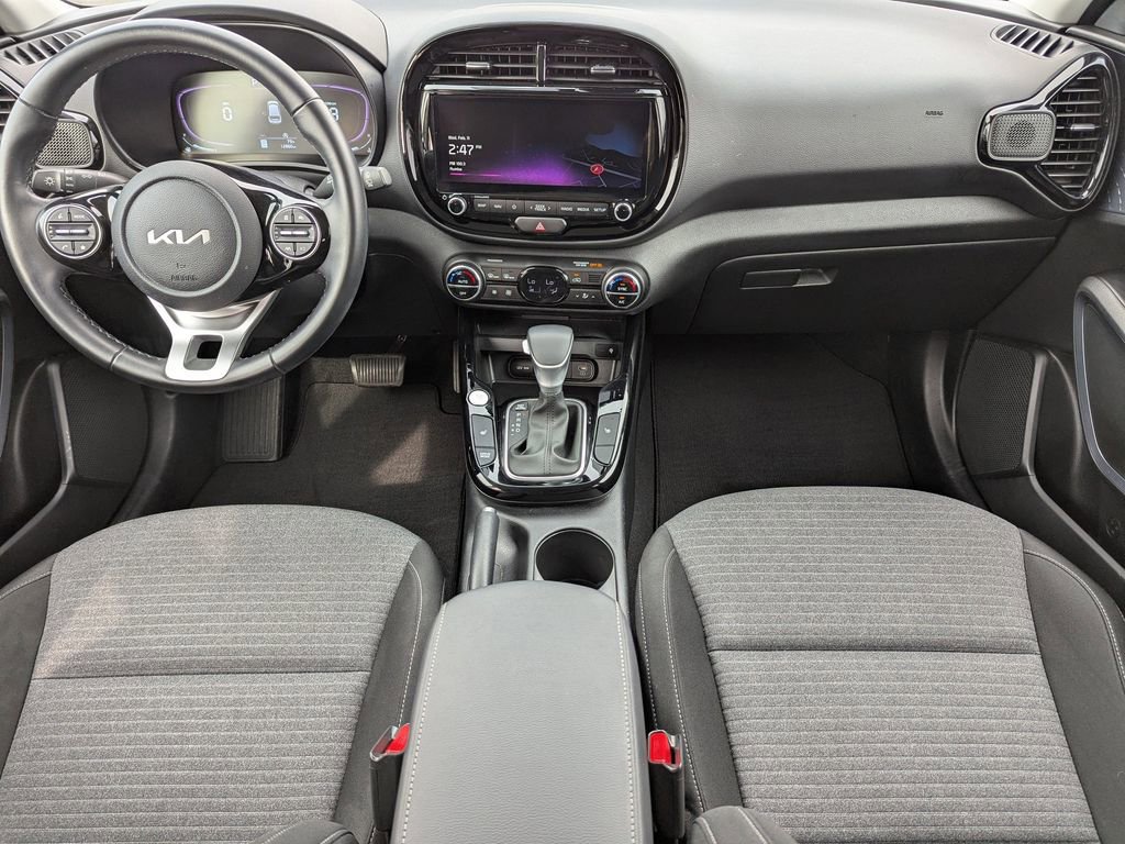 Used 2023 Kia Soul EX image 10