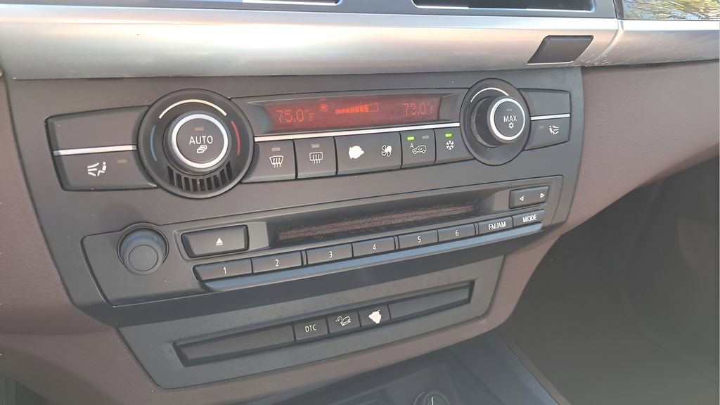 Used 2009 BMW X5 xDrive30i image 21