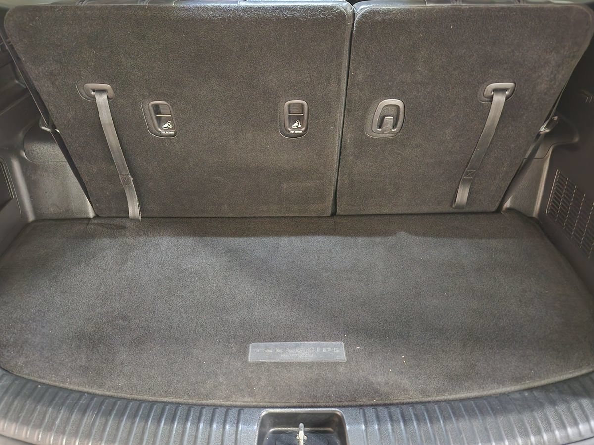 Used 2024 Kia Telluride EX w/ EX Captain's Chair Package FWD image 54