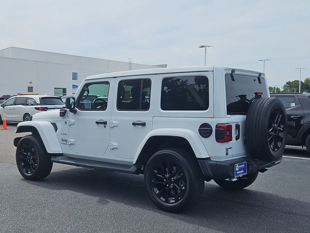 Used 2021 Jeep Wrangler Unlimited Sahara w/ Cold Weather Group image 30