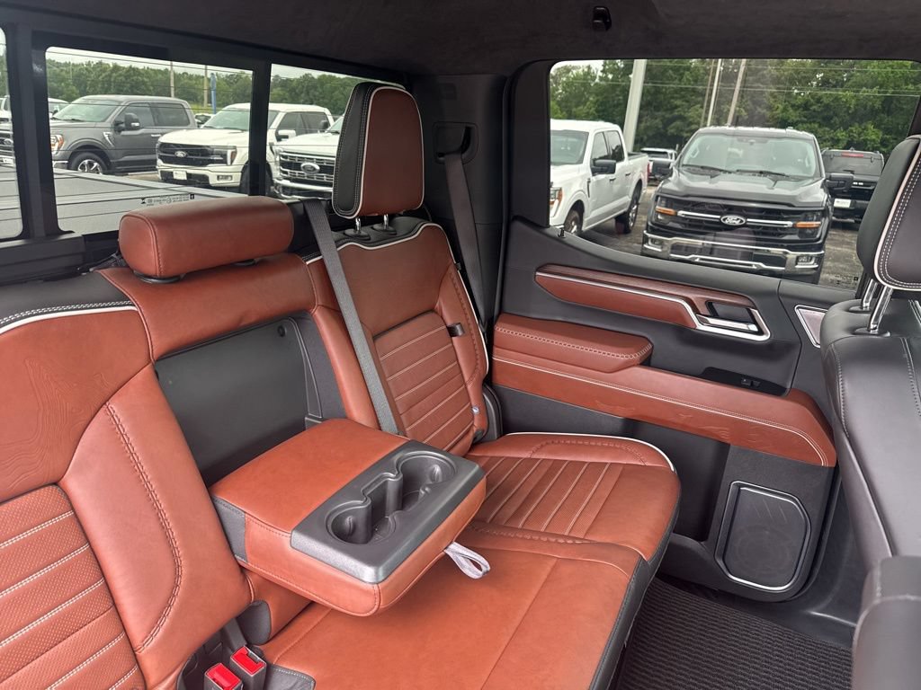 Used 2025 GMC Sierra 1500 Denali Ultimate AWD/4WD image 17