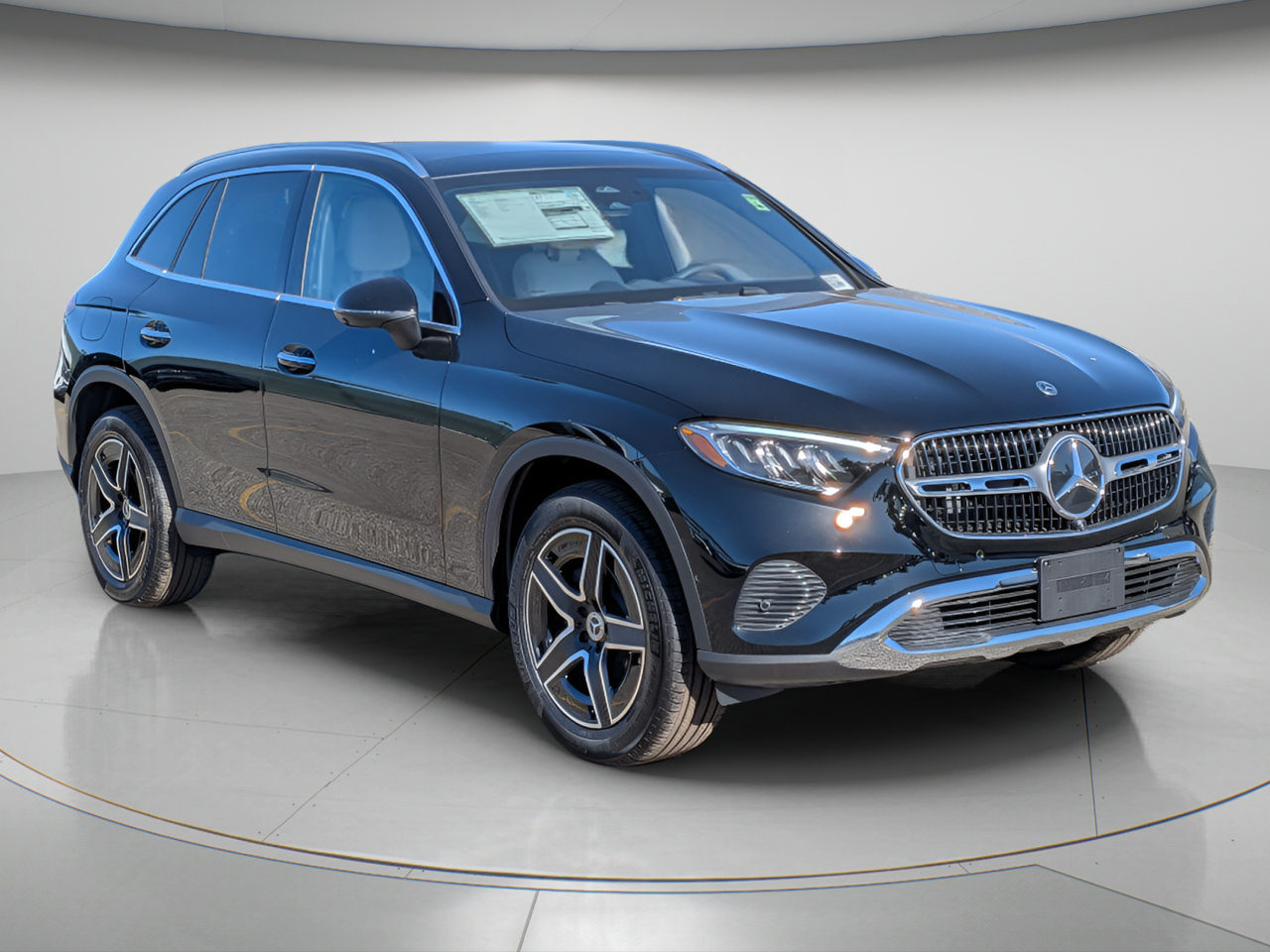 New 2027 Mercedes-Benz GLC 300 image 1