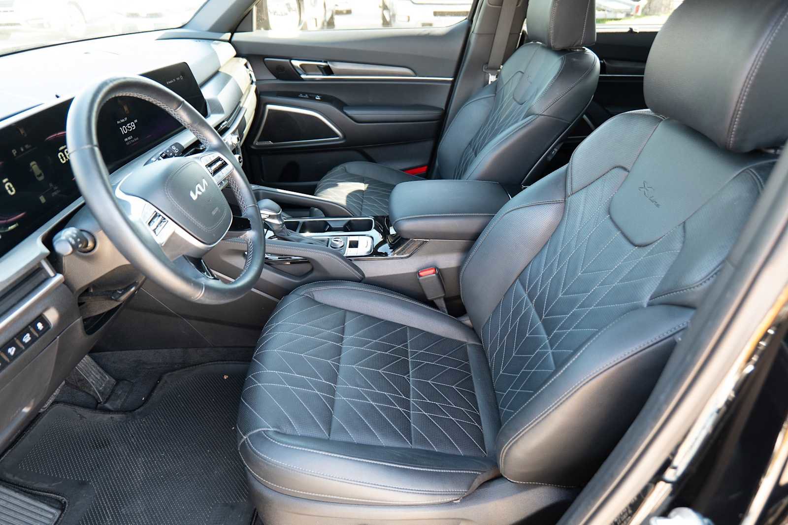 Used 2023 Kia Telluride EX X-Line image 10