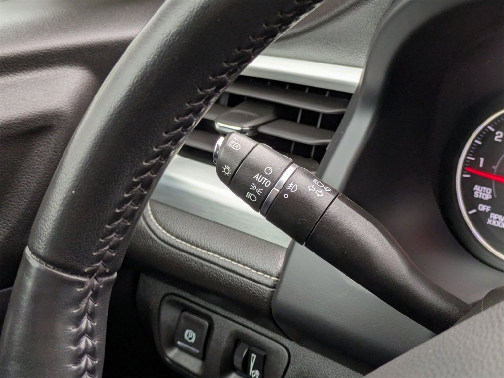 Used 2021 GMC Acadia SLT w/ Trailering Package image 21