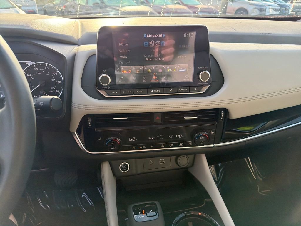 Used 2023 Nissan Rogue SL image 27