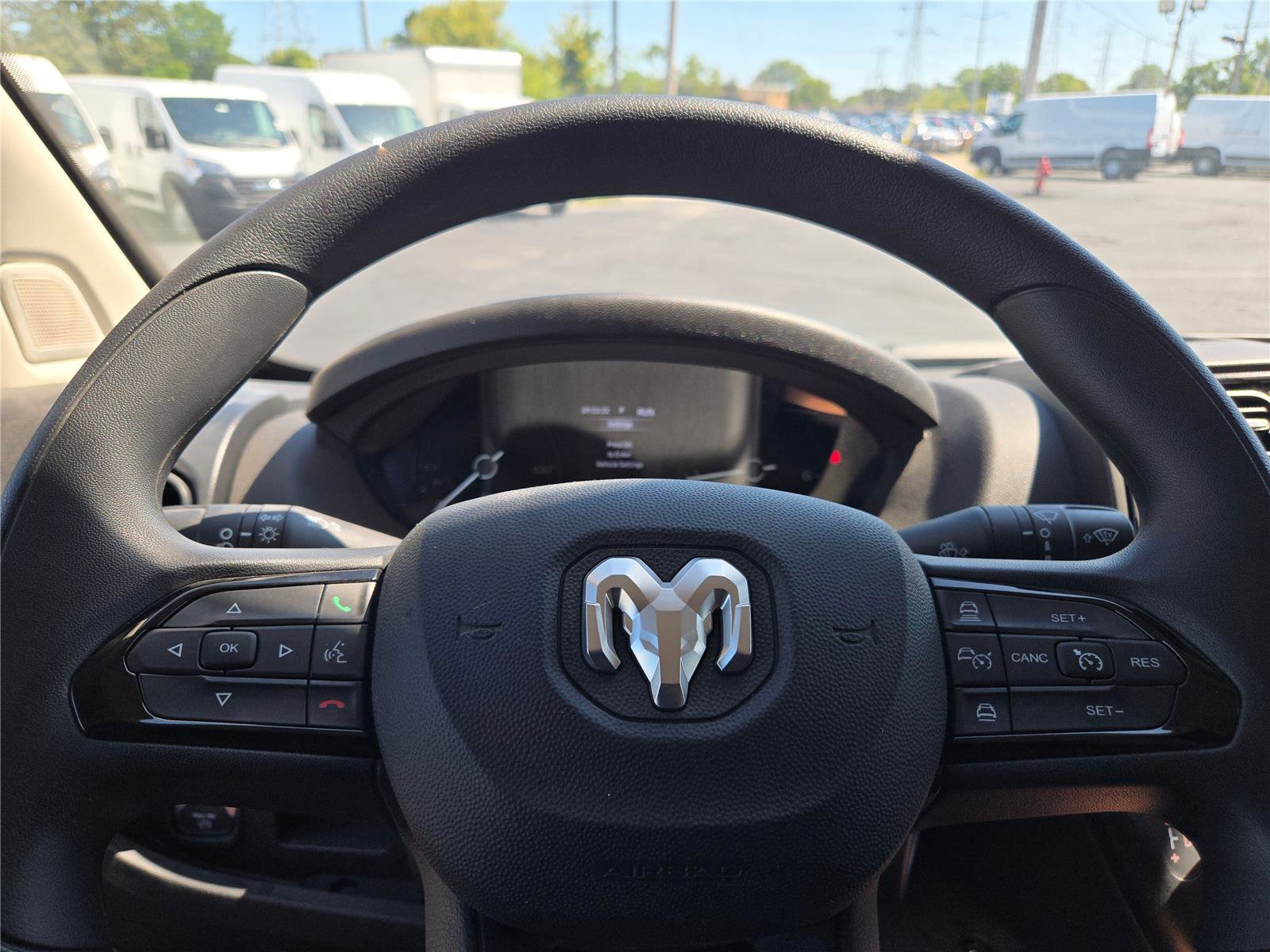 Used 2025 RAM ProMaster 2500 w/ Convenience Group image 27