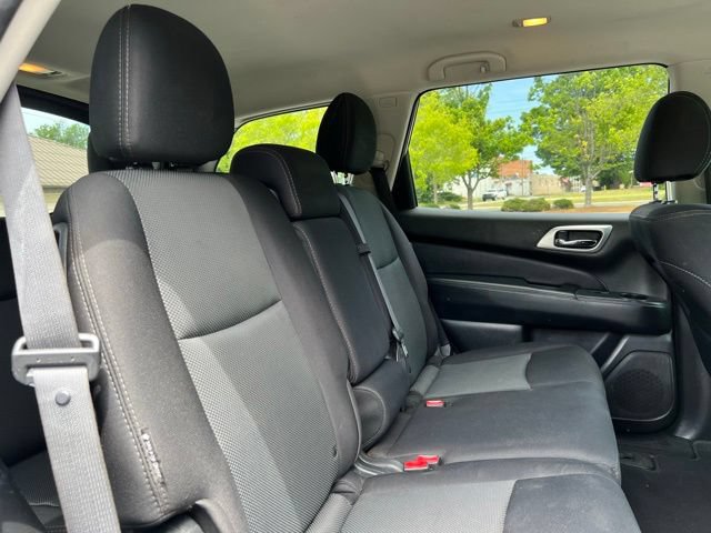 Used 2019 Nissan Pathfinder SV FWD image 15