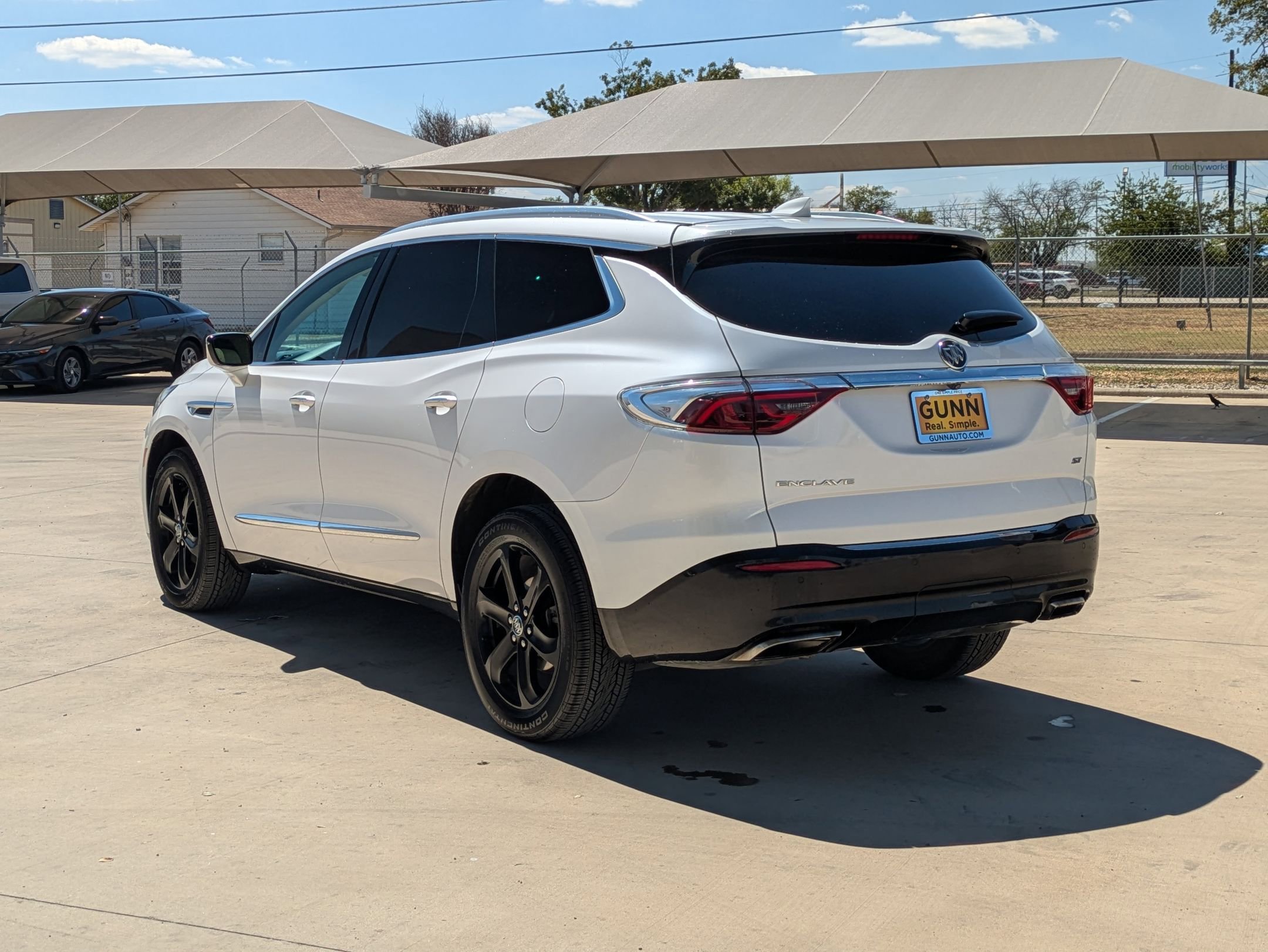 Certified 2023 Buick Enclave Essence w/ Experience Buick Package image 5