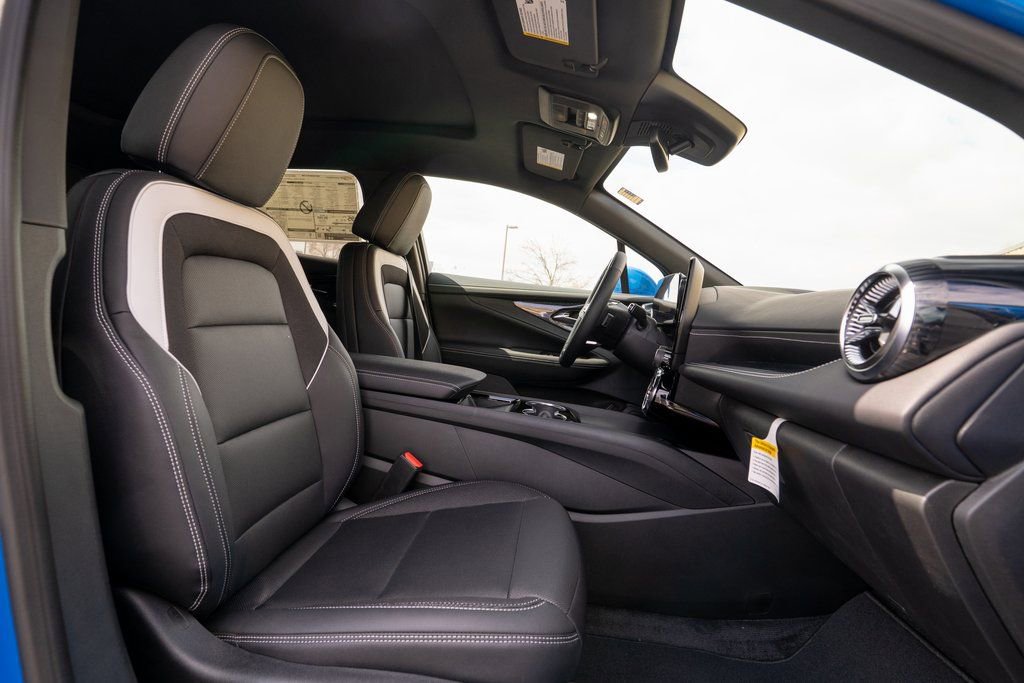 New 2025 Chevrolet Blazer EV LT w/ Super Cruise Package image 13