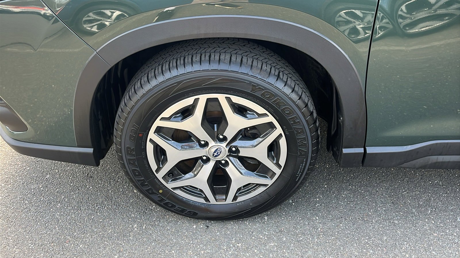 Certified 2023 Subaru Forester Premium AWD/4WD image 9