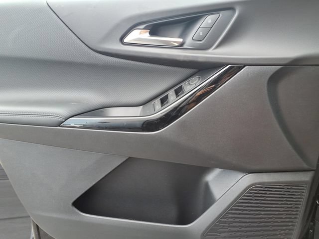 New 2027 Chevrolet Equinox LT w/ Safety and Technology Package FWD image 13